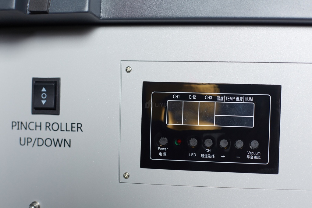 Impresora Maxjet X-Line LF33K, tinta Solvente, 3.2m ancho, 4 cabezales Konica Minolta KM1024a