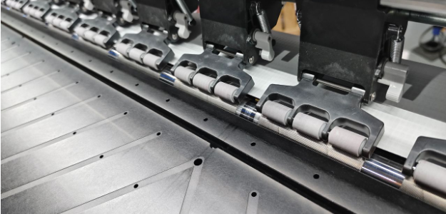 Impresora Maxjet X-Line LF33K, tinta Solvente, 3.2m ancho, 4 cabezales Konica Minolta KM1024a