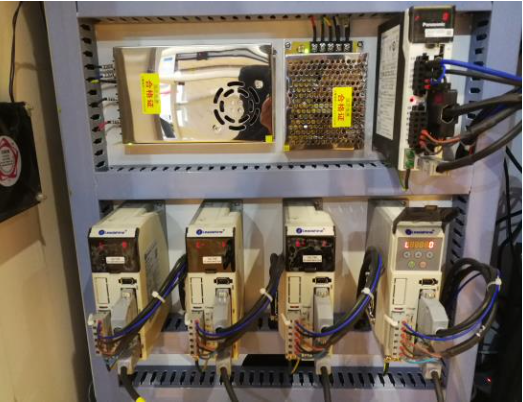 Router CNC MaxCut MC-1325CCD con cámara para corte contorno