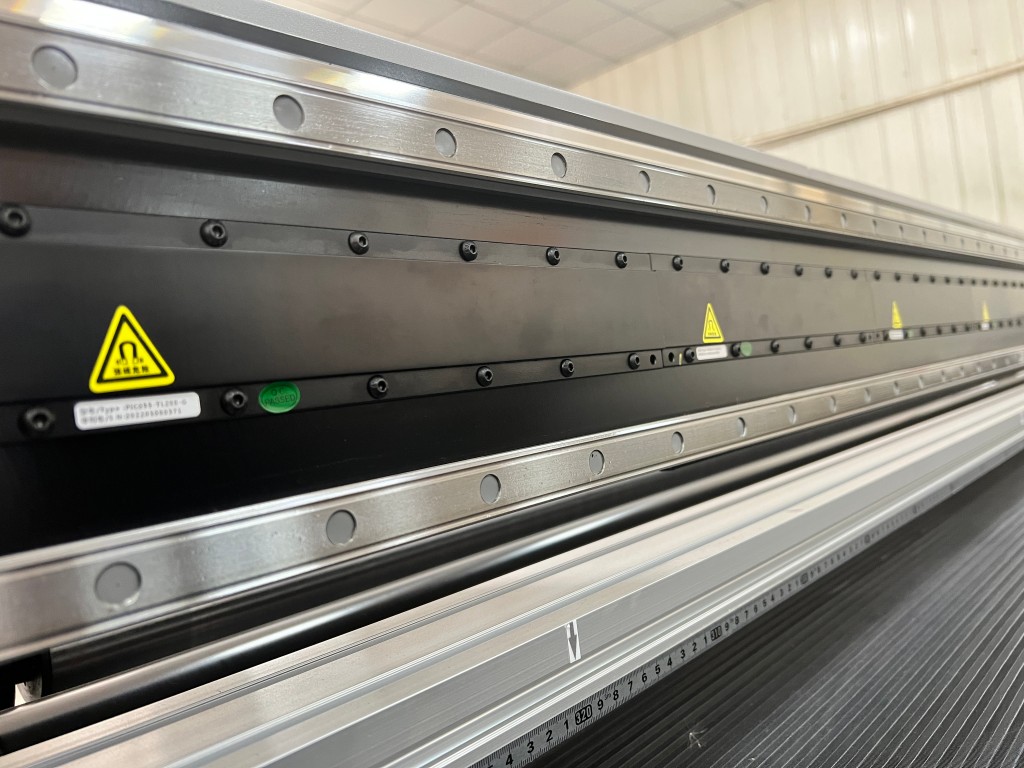 Maxjet Galaxy KCL2512 by Liyu - Rieles y motor lineal